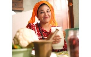 卢尔瓦·阿尔-穆拉在《Al Ghameedah》中的大胆角色