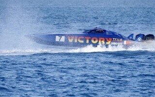 'Victory' Team Leads World Powerboat Championship