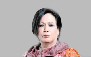 Kuwaiti Actress Haifa Al-Fadhah's Health Deteriorates